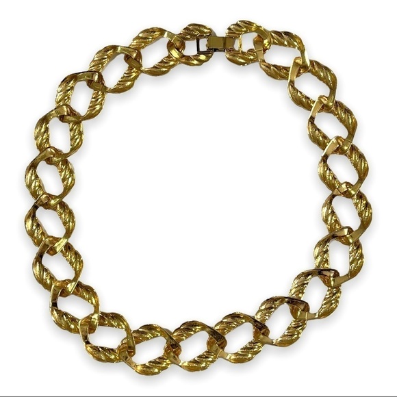 Gold Tone Large Intertwined Chain Necklace and Bracelet Set - Picture 4 of 11